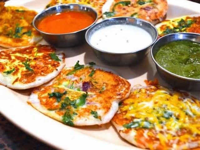 Veg Uthappam.